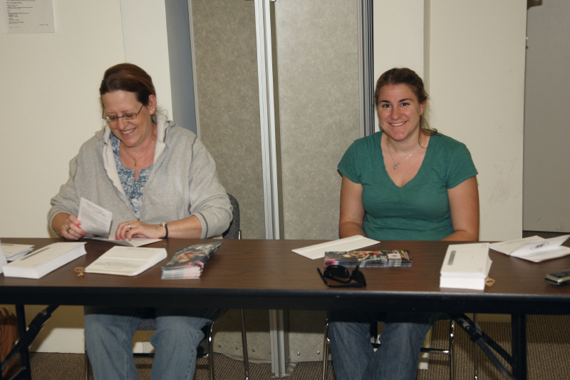 2008_envelope_stuffing/images_large/2008-6-3_envelope_stuffing_3_Debbie_Gorczycki_Heather_Orlandi.jpg