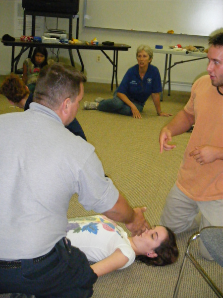 2008_fall_emt_class/images_large/2008_0503julytosept20080182.jpg
