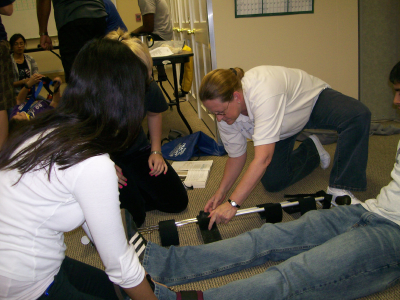 2009_7_emtclass/images_large/100_1373.jpg