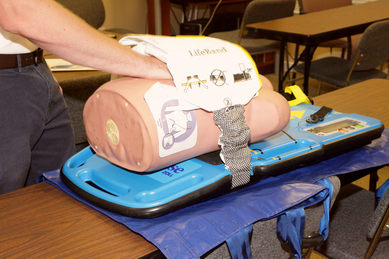 Zoll/images_large/2012_10_8_zoll_autopulse_cpr_6.jpg