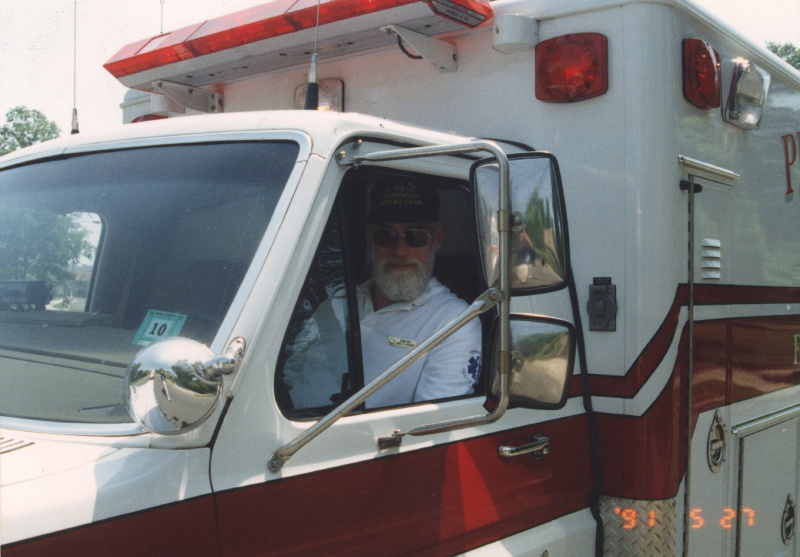 historic_photos/images_large/1991-5-27_parade_6_PN40_Dick_Bailey.jpg