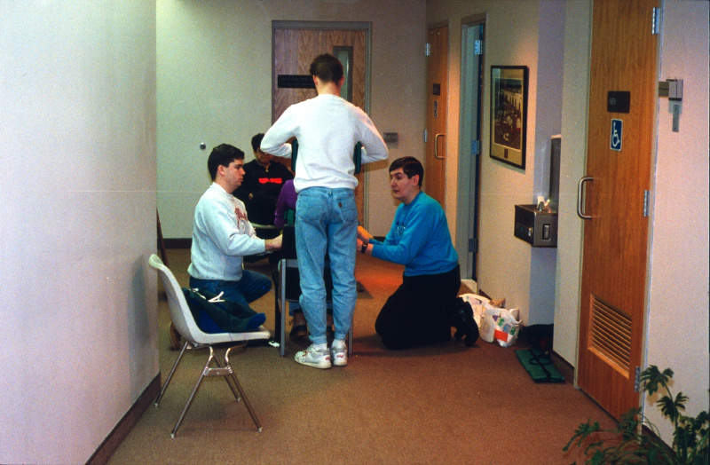 historic_photos/images_large/1993-3_EMT_exam_6_KED.jpg