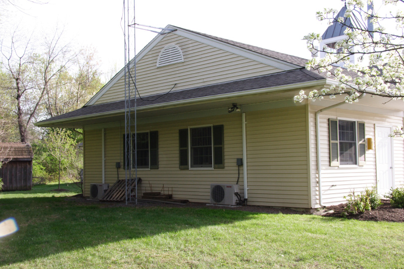 historic_photos/images_large/2005-4-21_building_2.jpg