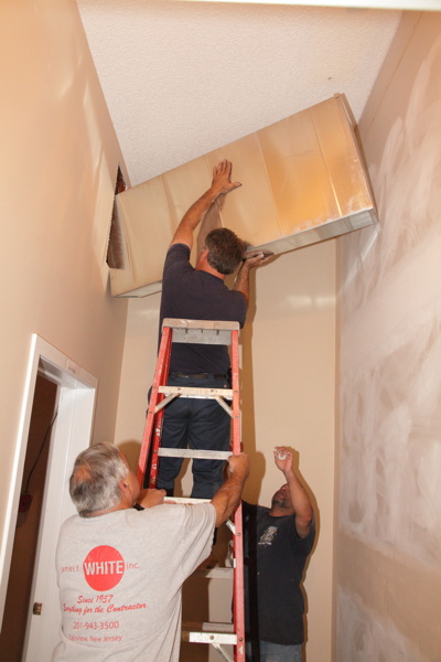 sleeping_quarters_construction/images_large/2013-06-06_3.jpg